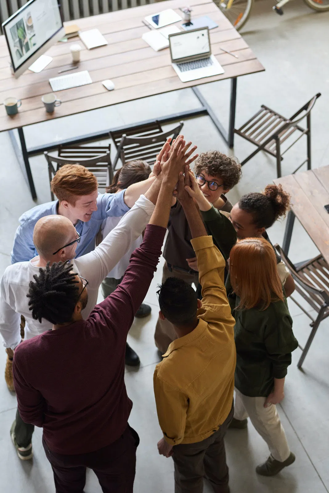 photo-of-people-holding-each-other-s-hands-3184433